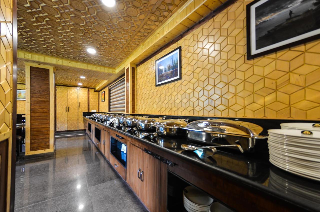 Royal Hillton Pahalgam Hotel Exterior photo